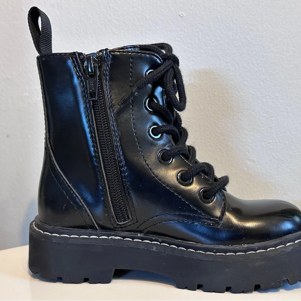 H&M Lace-Up Girls Boots - Picture 5 of 8